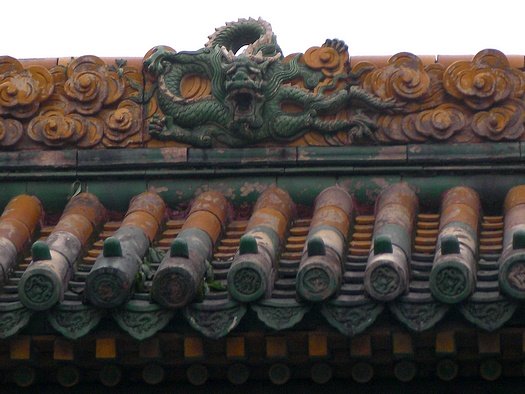 Chinese dragon on roof