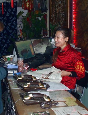 Hutong reception desk