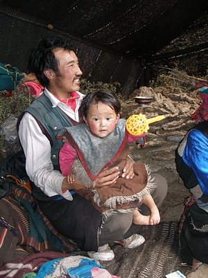 Tibetan nomad father and daugter